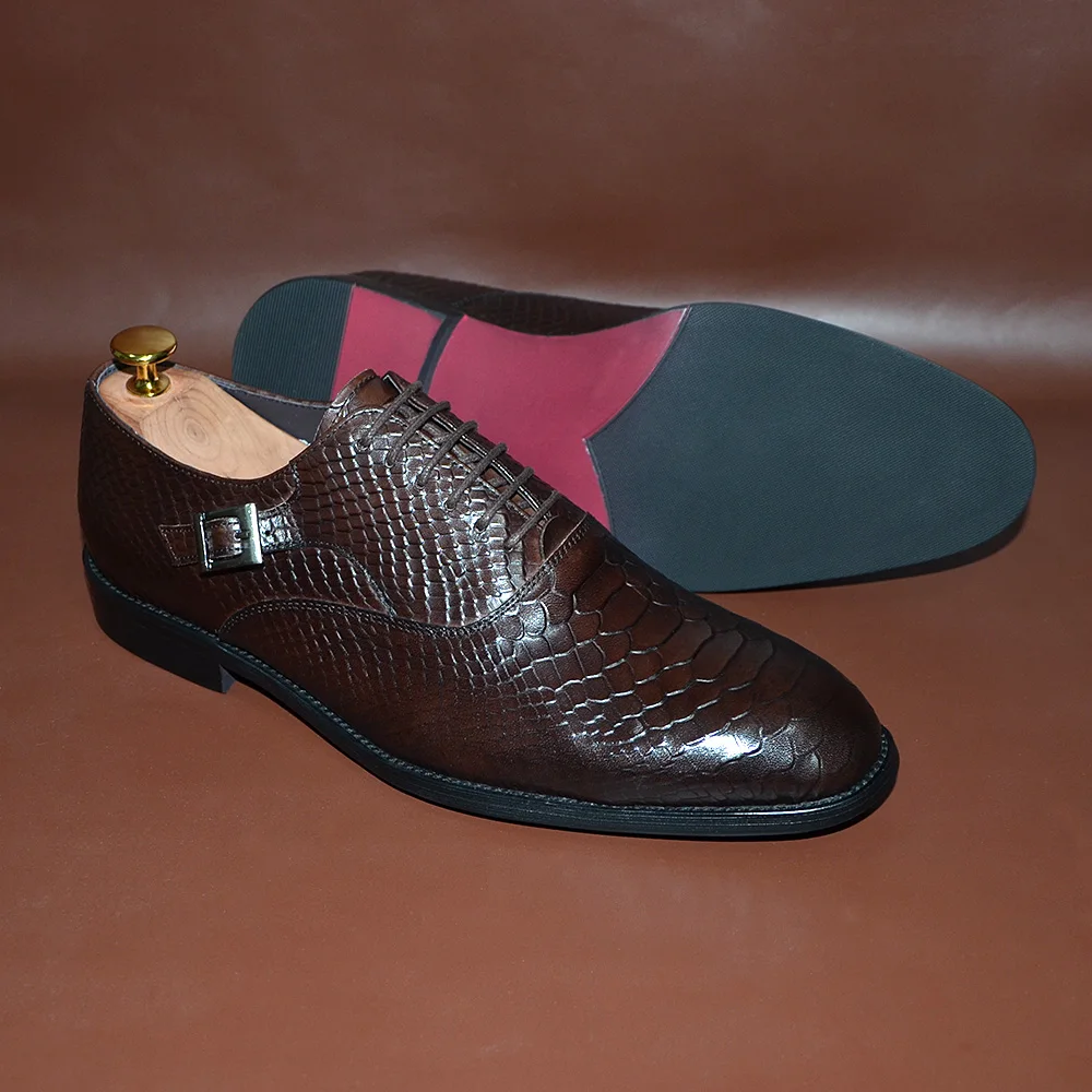 Zapatos Oxford de cuero de vaca hechos a mano con estampado de