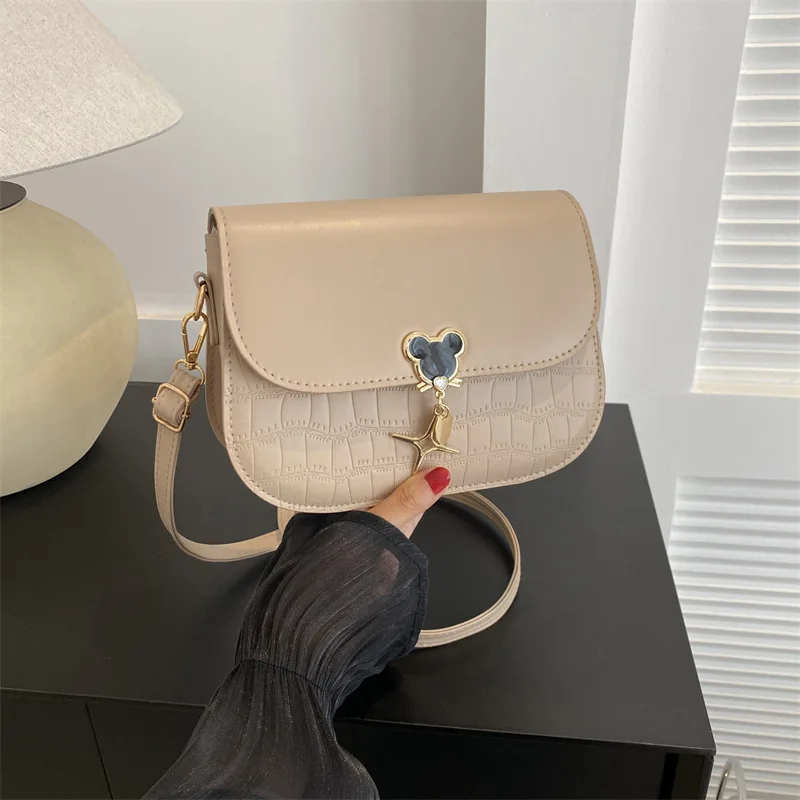 Рисунок 3 - Простая модная женская сумка через плечо