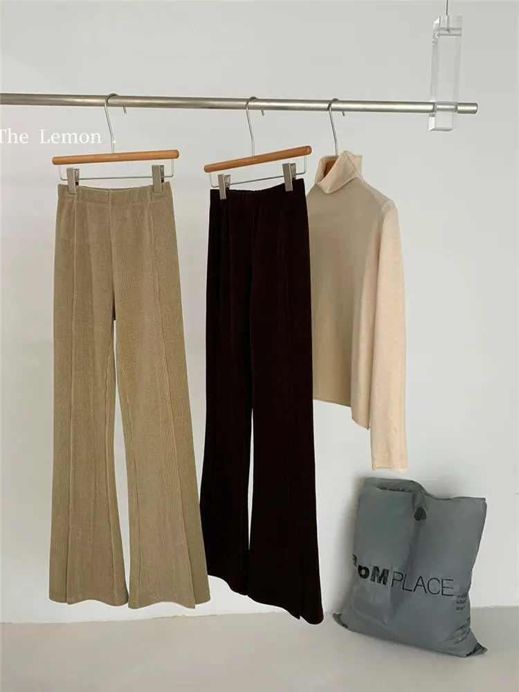 Рисунок 4 - Женские вельветовые брюки с разрезом