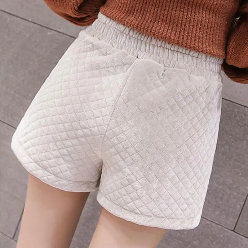 Vintage Pocket Patchwork A-line Shorts Autumn Winter New Elastic Waist Loose Solid Wide Leg Shorts Casual Trend Women Clothing