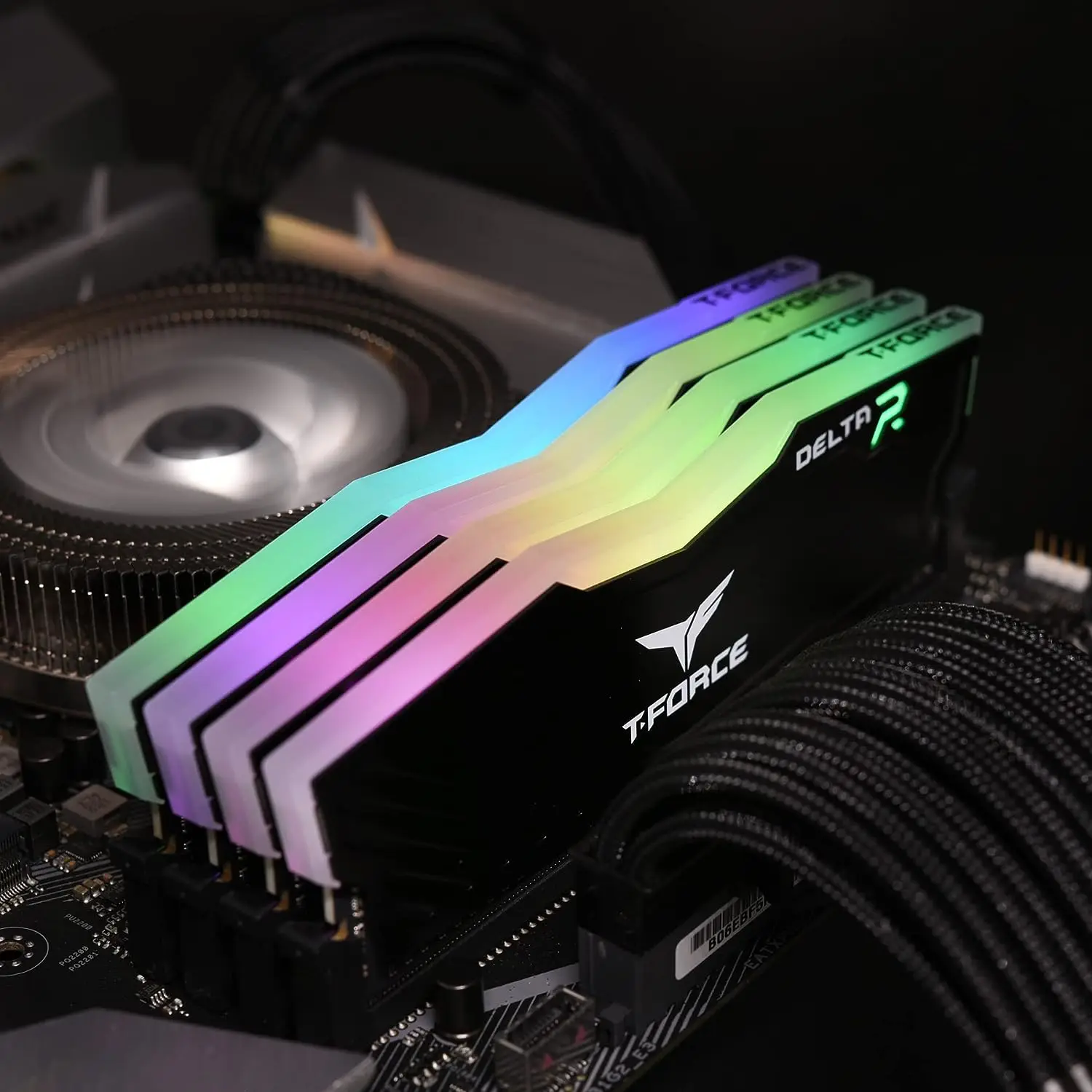 TEAMGROUP T-Force Delta RGB DDR4 8GB 16GB 3200MHz CL16 8GB 16GB