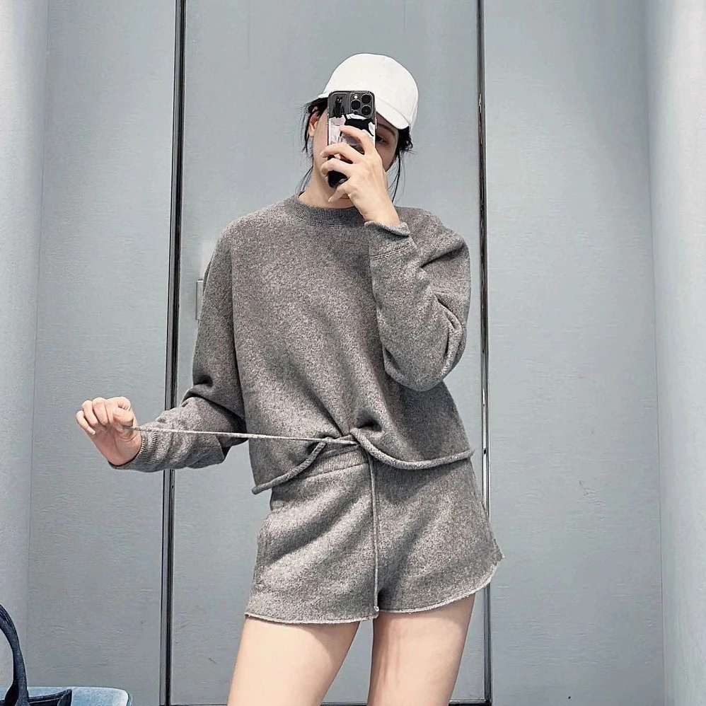 

160335 160336 Fashion Classic Trendy Luxury Designer New Embroidery Letter Logo Set Shirt Pullovers Sweater Shorts Female M5