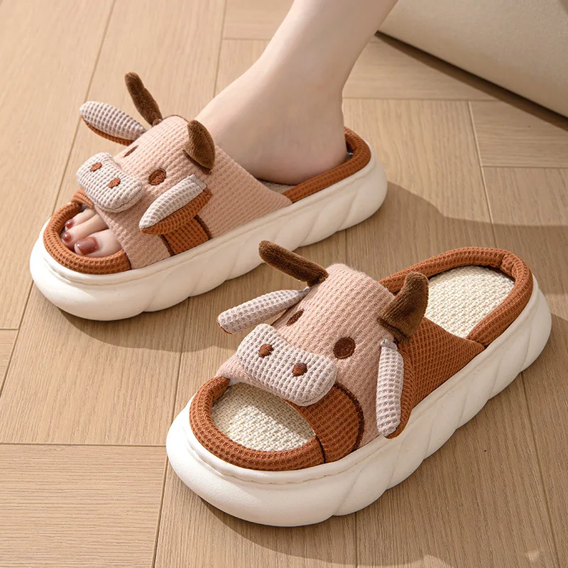 

Comwarm Cute Cow Platform Slippers Women Four Seasons New Linen Women's Thick Sandals Home Cartoon Slides Soft Non-slip Shoes