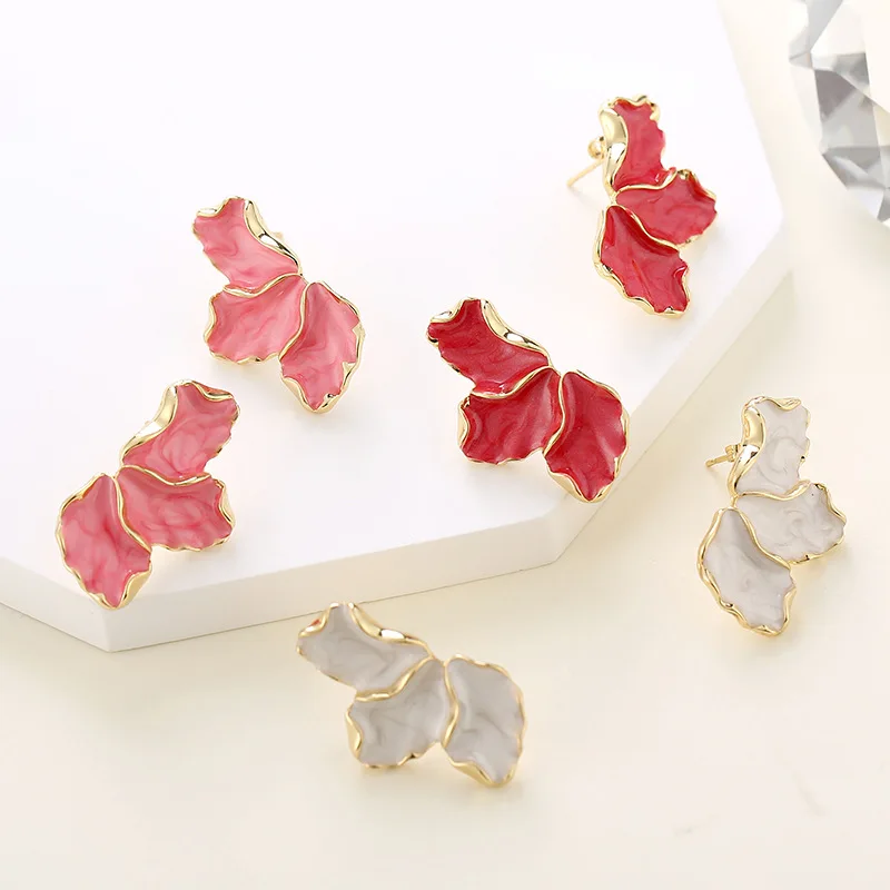 Fashion Forest Maple Leaf Dripping Oil Flower Earrings Sweet Temperament Light Luxury Colorful Petal Earrings-1198