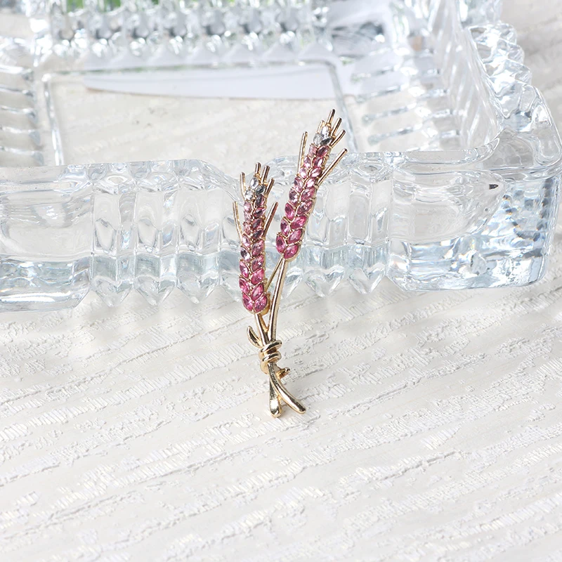 

A Variety of Colorful Rhinestones Wheat Ear Brooch Ladies Elegant High-end Plant Pin Brooch Coat Accessories Gift