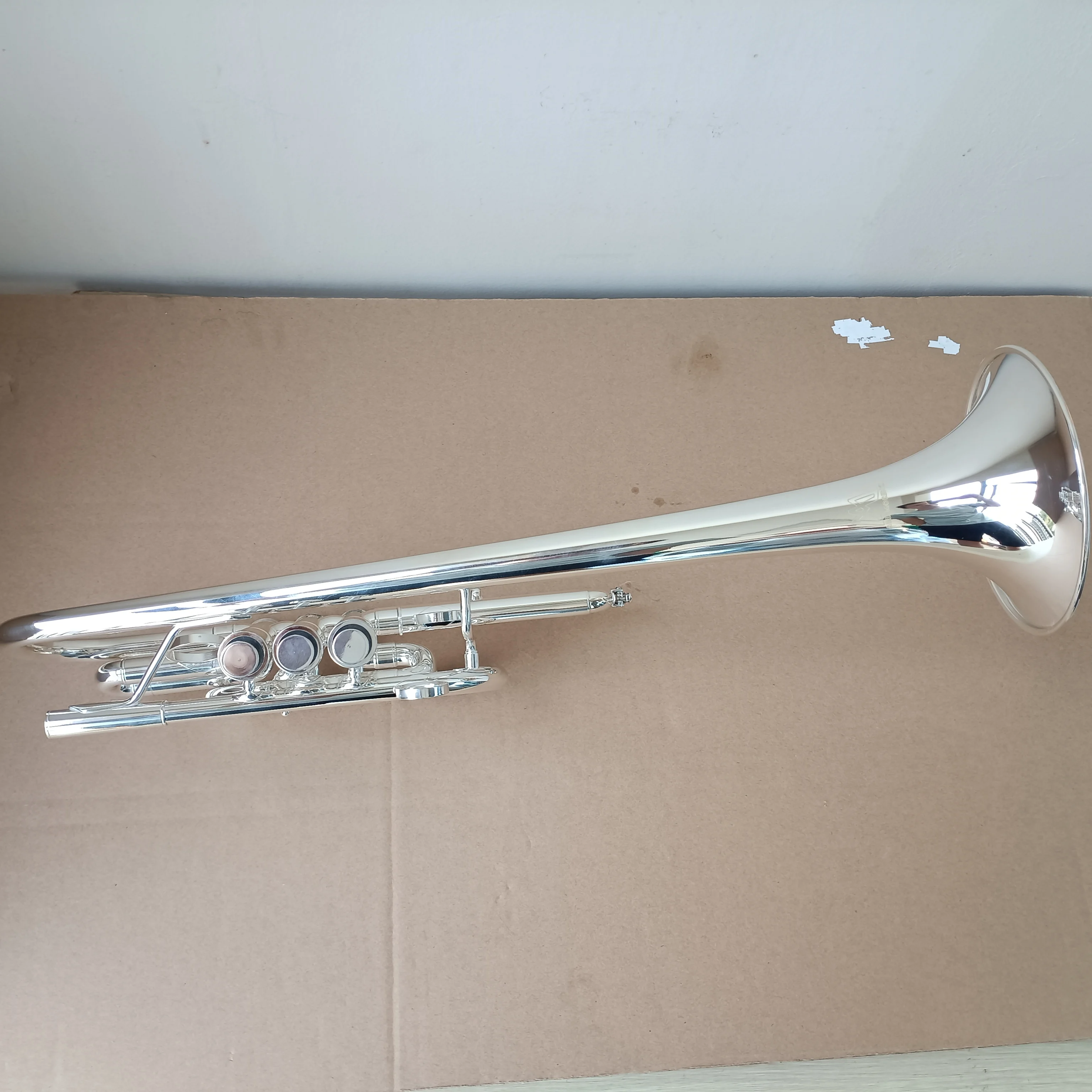 Top sales Marching Trumpet B key Silver plate Excellent quality and good sound with case mouthpieces