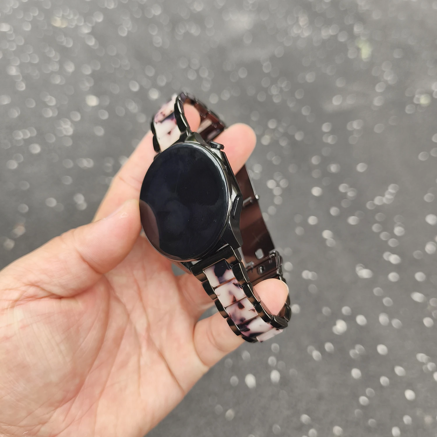 Universal 22mm Resin Metal Watch Strap - Simple and Versatile Design