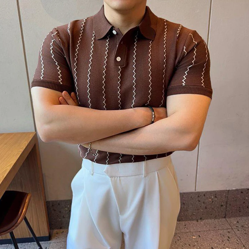 2025 Spring Summer New Casual Mens Polo Shirt Vintage Striped Crochet Buttoned Polo Neck Knit Tops Men Fashion Slim Fit Polos 12 S30bce20c0d3741928e82a66bff684570N