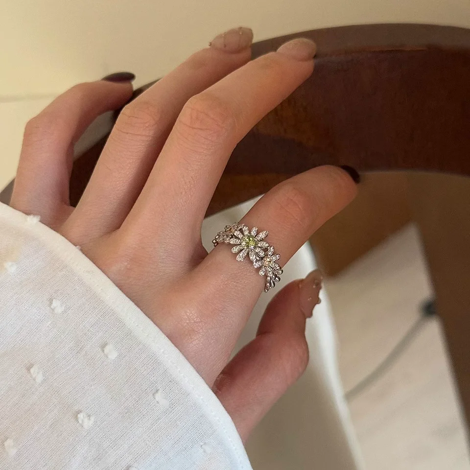 XIYANIKE Sparkling Zircon Daisy Flower Open Rings For Women Romantic Fashion New Jewelry Gift Party Wedding Wholesale anillos 2