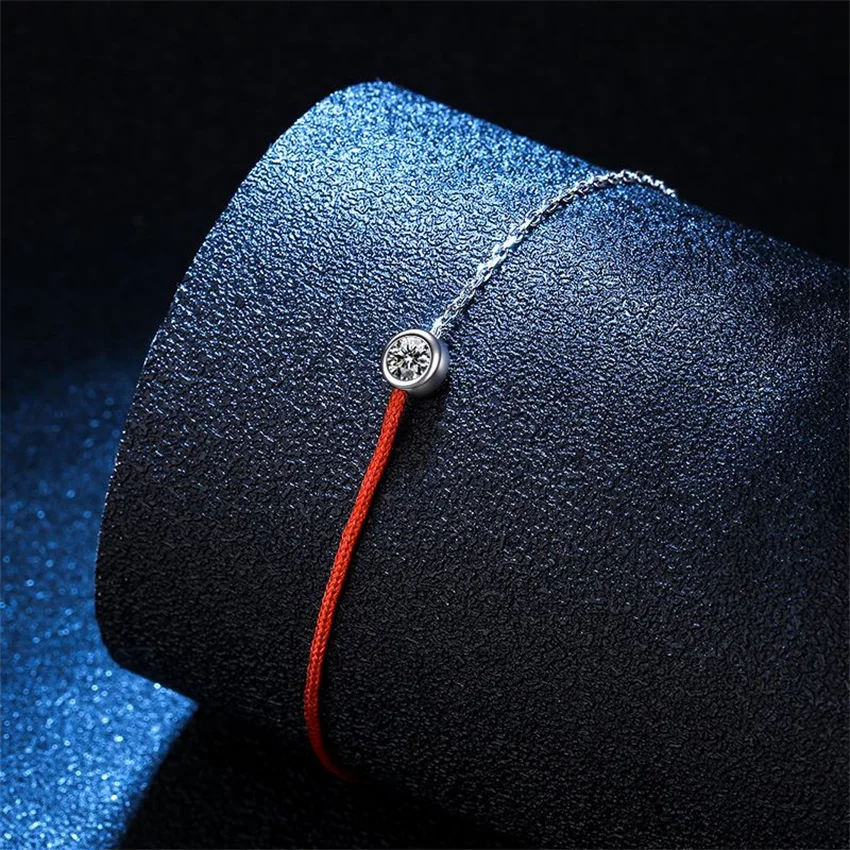 

Tbestone 2022 Real Moissanite Red Lucky chain Bracelet 925 Sterling Silver Single 0.3 Carat Women Jewelry Girls Accessories