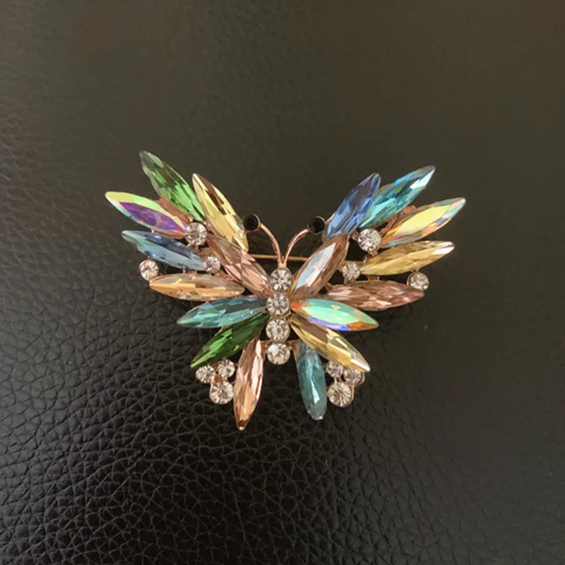 Exquisite Crystal Butterfly Brooches Women's Luxury Suit Dress Neckline Insect Pins Fine Gifts Accessories Wedding Corsage Gifts