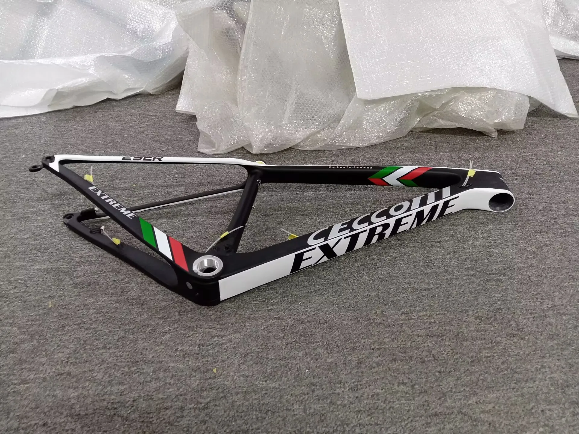 CECCOTTI-Mountain Bike Frame 29er MTB 15 17 19Inch BSA and PF30 29 Boost MTB Framework