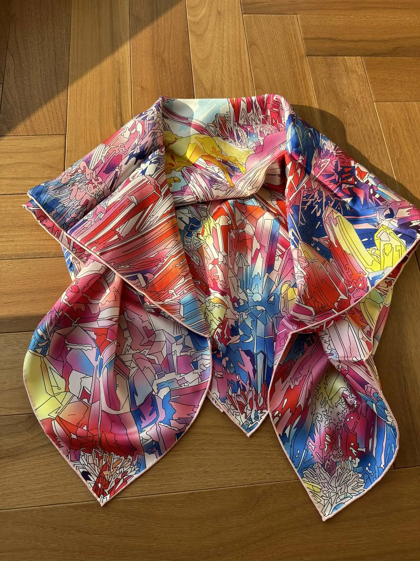 Рисунок 3 - Новый дизайн, брендовые роскошные