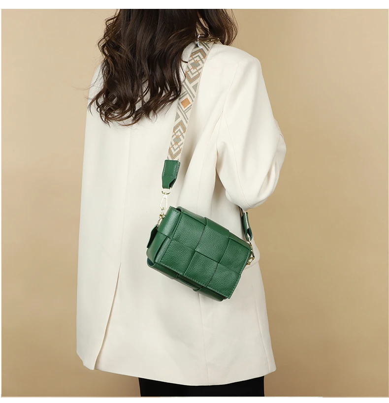 100% Cowhide Women's Shoulder Bags Genuine Leather Woven Crossbody Bags Wide Straps Messenger Bags Fashion Designer Brands Totes