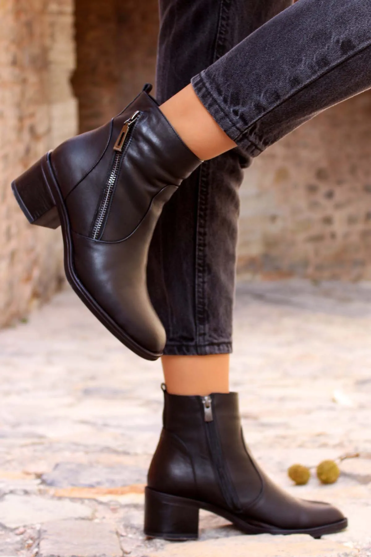 

Genuine Leather Furry Women Wedges Boots 916 KZA3379