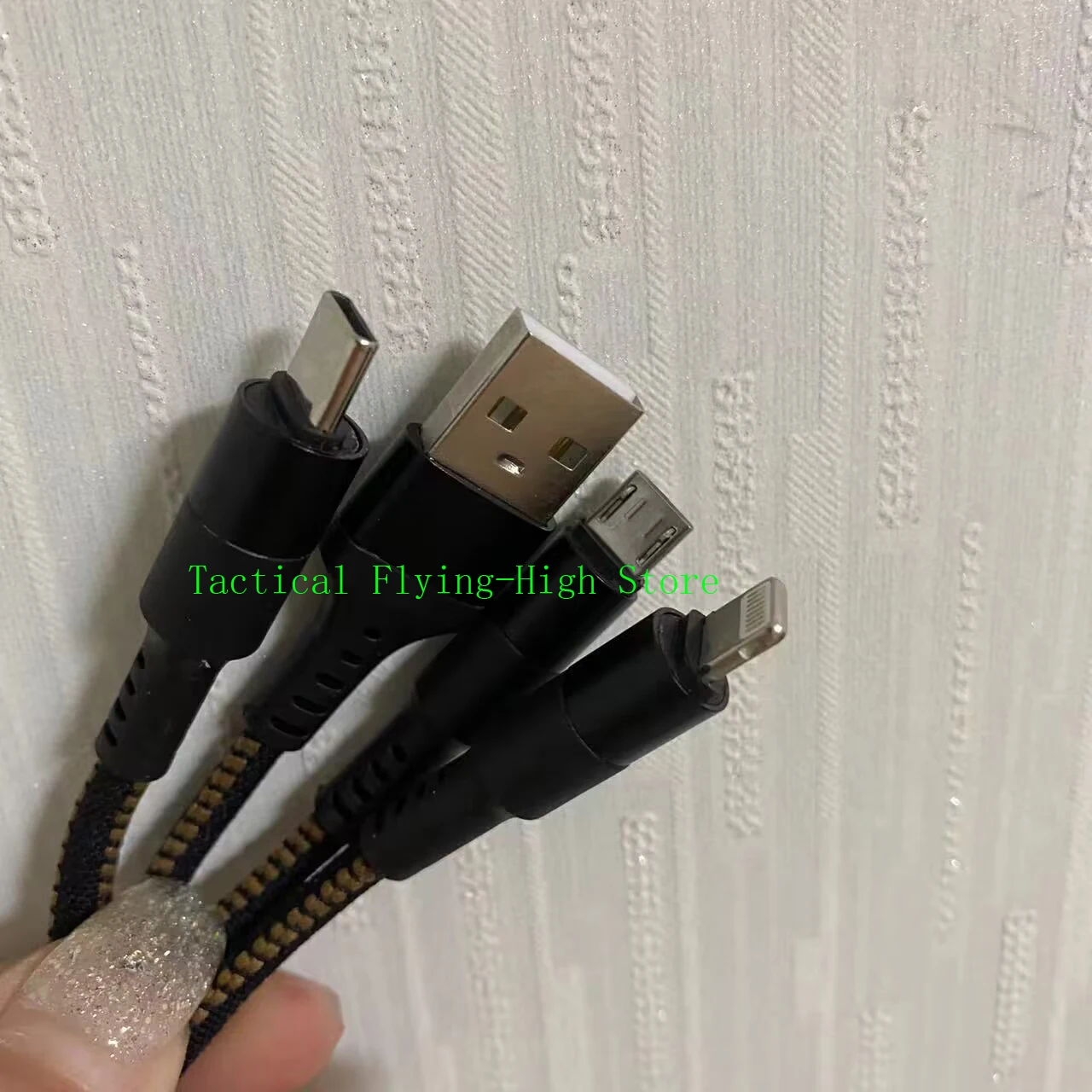 Home Outdoor Tragbares M84 Flash Bang Modell 3-in-1 Universal-Ladekabel Typ C iPhone-Telefonkabel USB-Schnellladekabel – Detail 3