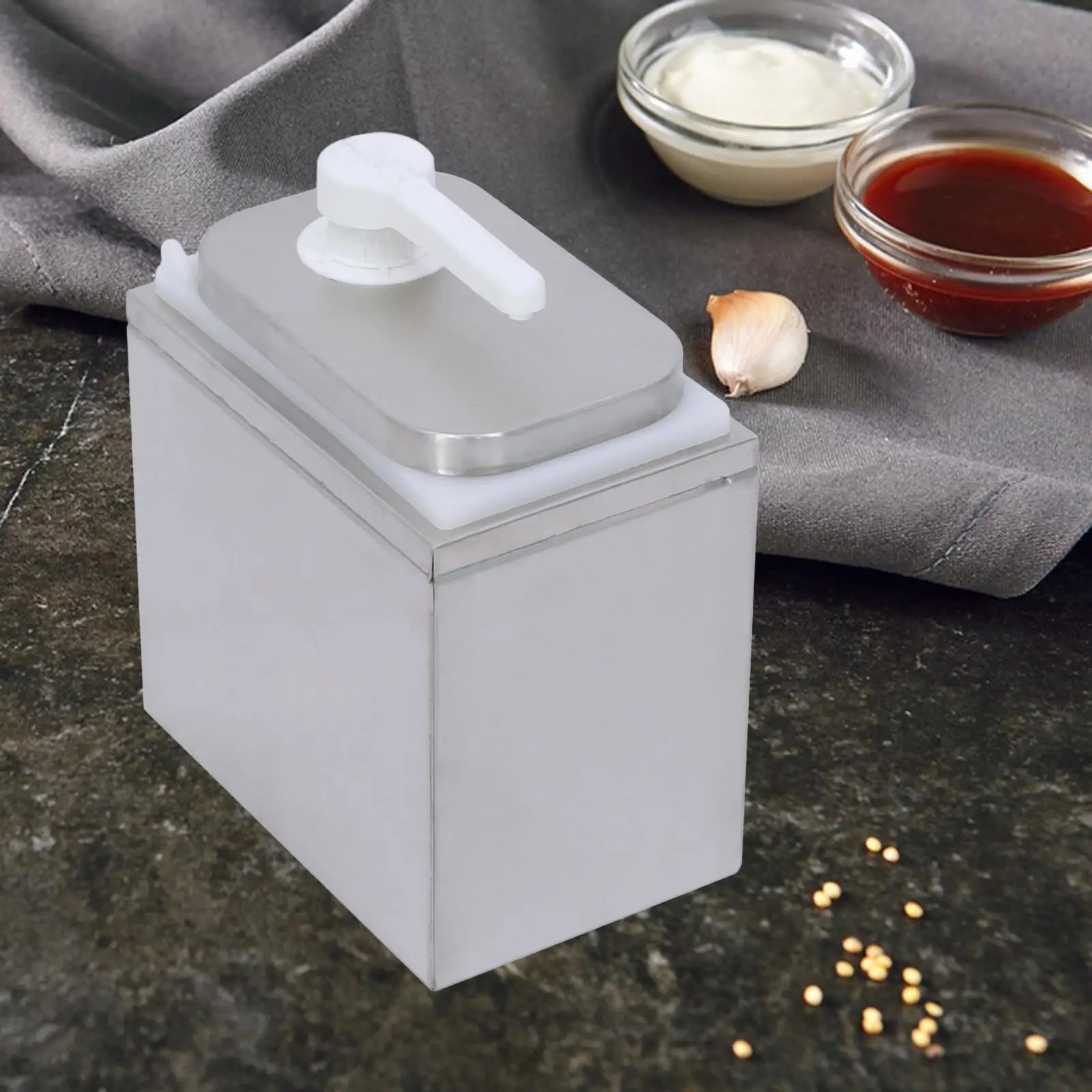 Stainless Steel Sauce Dispenser Pump Durable Restaurant Salad Seasoning Bottle for Home Hotel Kitchens Supplies
