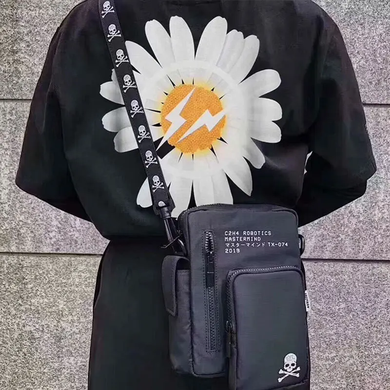 여름 한국 스타일 면 반팔 남성 티셔츠 캐주얼하고 패셔너블한 스트리트 여성 티셔츠 국화무늬