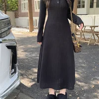 Robe en tricot à manches longues de style français, vintage, cintrée à la taille, coupe ajustée, col semi-ouvert, nouvelle arrivée printemps-automne pour femmes 2