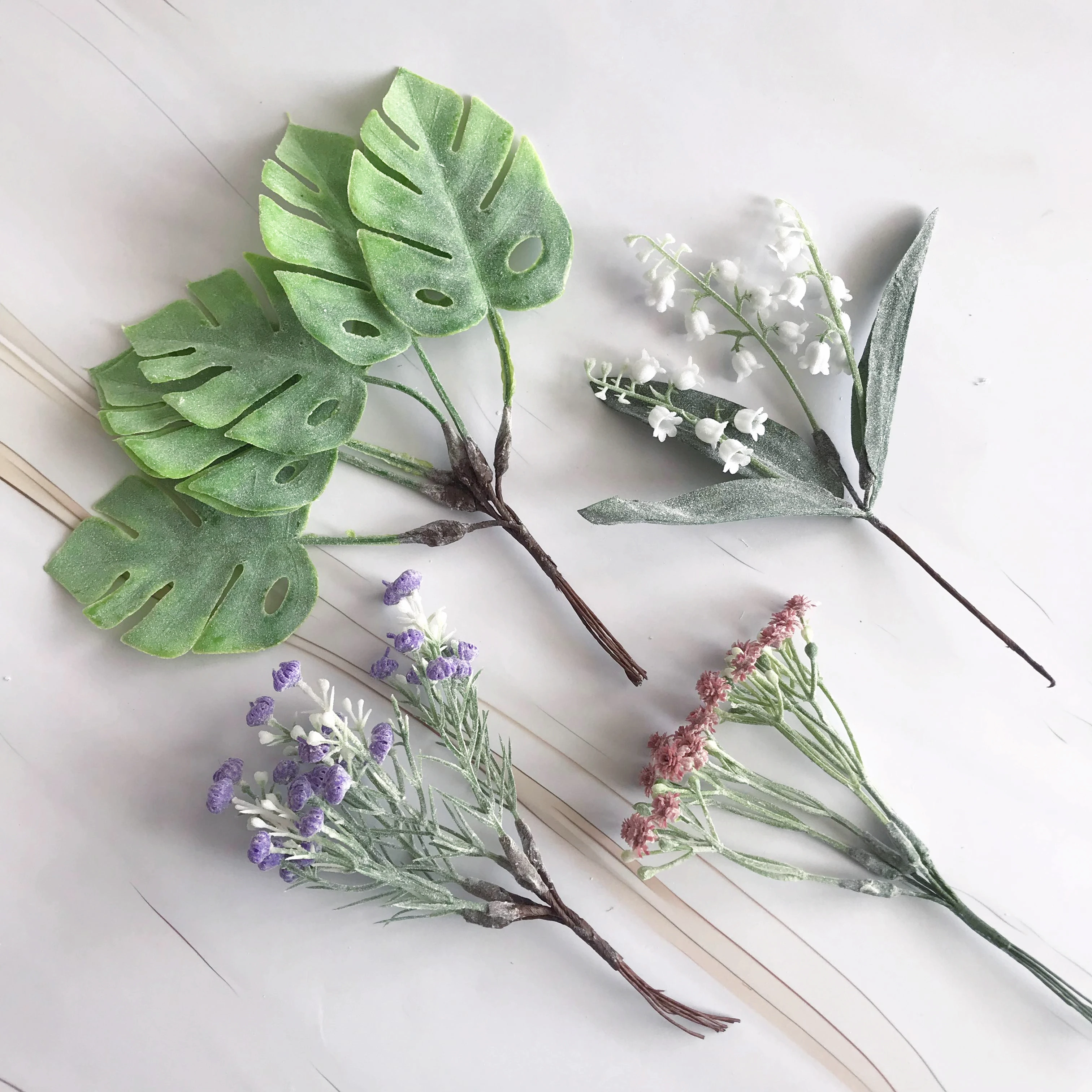 

6PCS Palm Leaves Plastic Plant New Year's Eve Christmas Decorations for Home Vases Wedding Garden Rose Arch Artificial Flowers