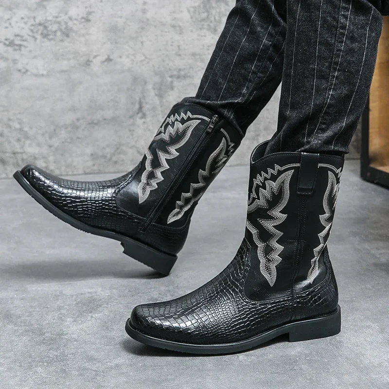 

2023 Men's High Quality Winter Crocodile Pattern Boots Fashion Trends Embroider Versatile Boots Comfort Soft Sole Driving Boots