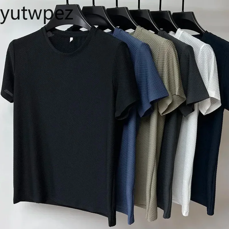 Men's Breathable Hiking T-Shirt 2