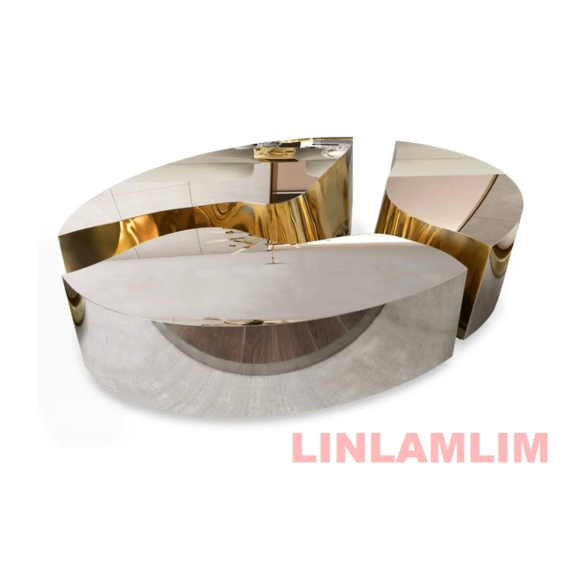 Set di 3 Tavolini da Caffè Moderni in Acciaio Inossidabile con Piano Bianco Lucido e Finitura Specchio Dorata - immagine 4