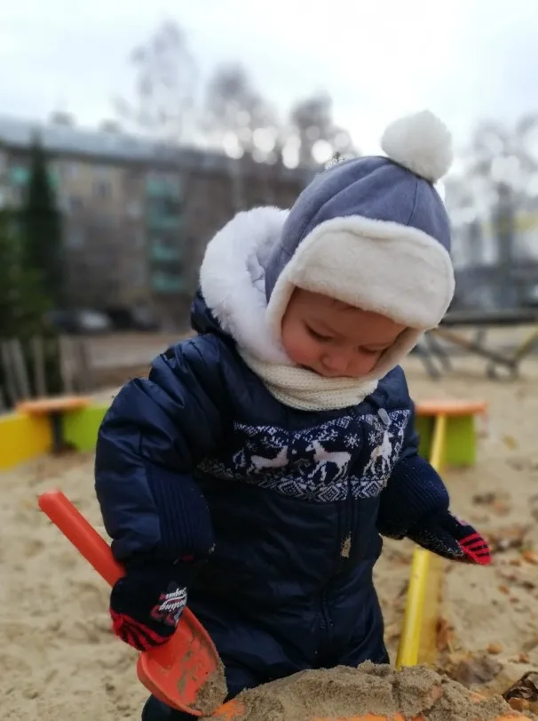 Winter Kids Baby Boy Girl Russia Hat Fur Ball Ear Thicken Warm Cap With Plush Children's Flying Cap 1 2 3 4 Years Bomber Hats winter hat,earflap hat