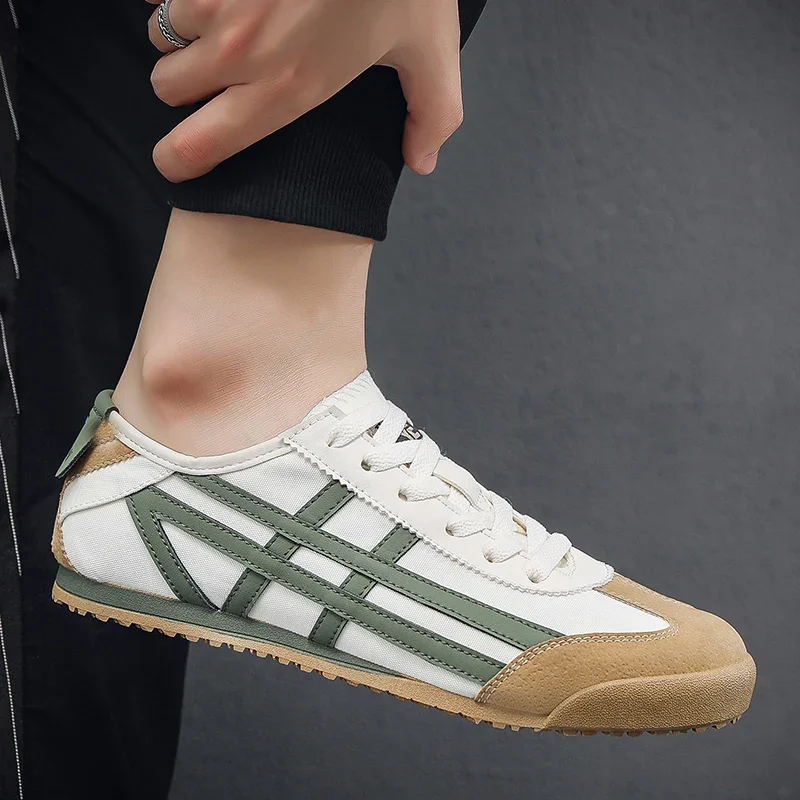 حذاء رياضي رجالي جلد