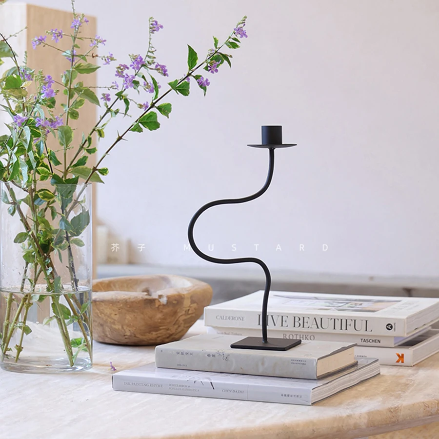 

Unique Candle Holder Birthday Metal Tealight Vertical Small Candle Holder Stand Retro Nordic Outdoor Black Bougeoir Room Decor