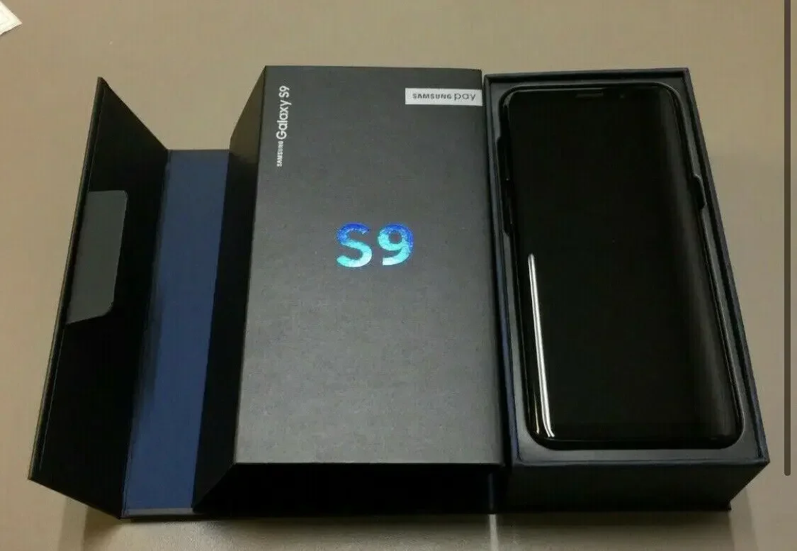 

Samsung Galaxy S9 G960F смартфон, восемь ядер, экран 5,8 дюйма, 4 Гб + 64 ГБ