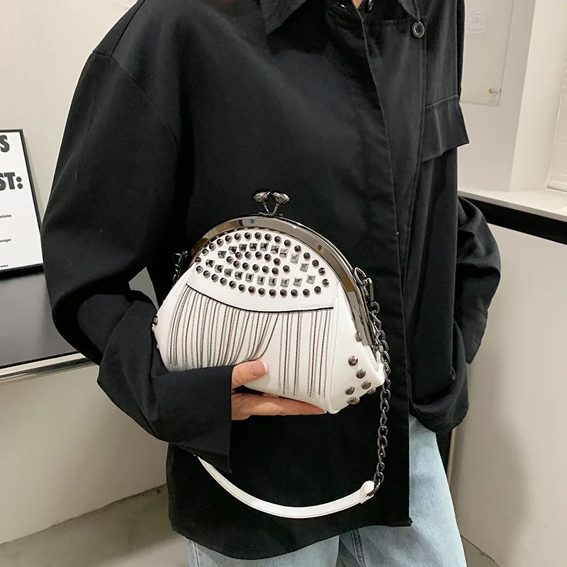 

Shell Bag 2024 New Chain Stud Shoulder Bag Tassel Women's Designer Bags Luxury Purses and Handbags Crossbody Bags for Women