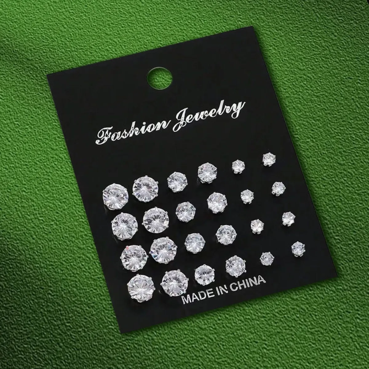 Earrings image 8