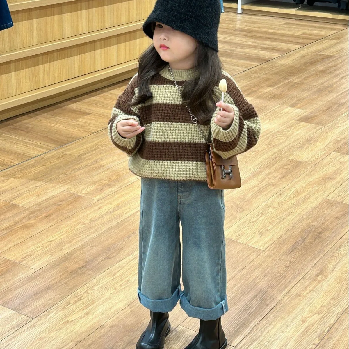 

Новинка Зима 2023 детская одежда корейская детская одежда полосатый свитер с круглым вырезом для девочек Повседневный пуловер свитер