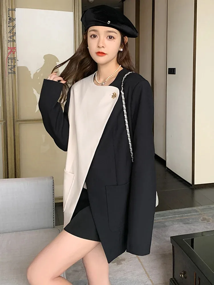 

LANMREM Irregular Contrast Color Patchwork Blazer Women Round Neck Single Button Coat Fashion Designer Spring New 2AA4975