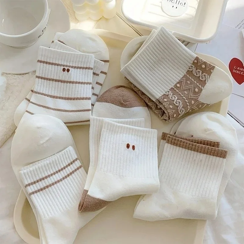 Women's Socks 5 Pairs Cute Smiling Print Comfy Soft Crew Sports Stockings Hosiery