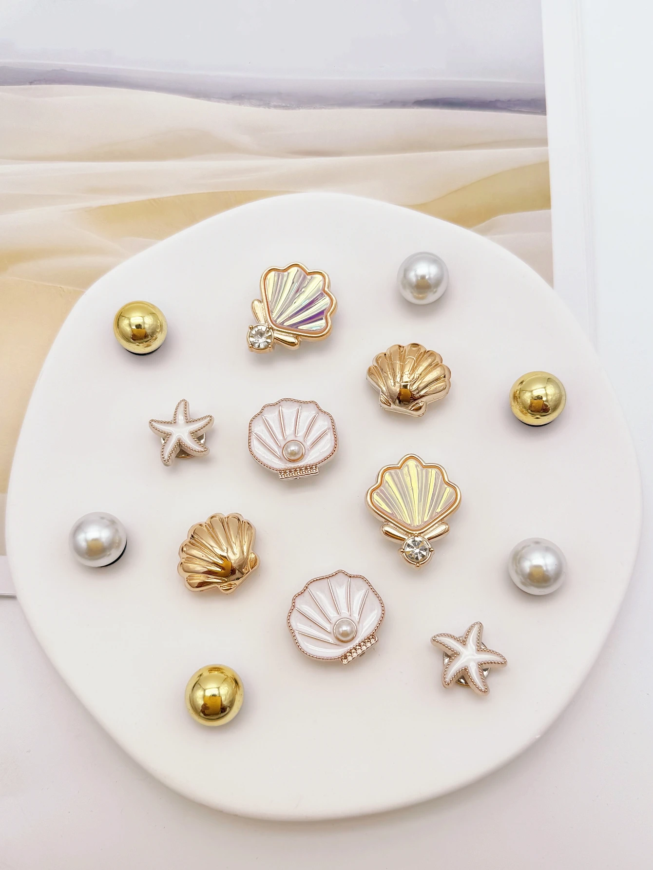 เปลือกหอยทองคำ 14 ชิ้น ตกแต่งรองเท้า DIY สวยหรู