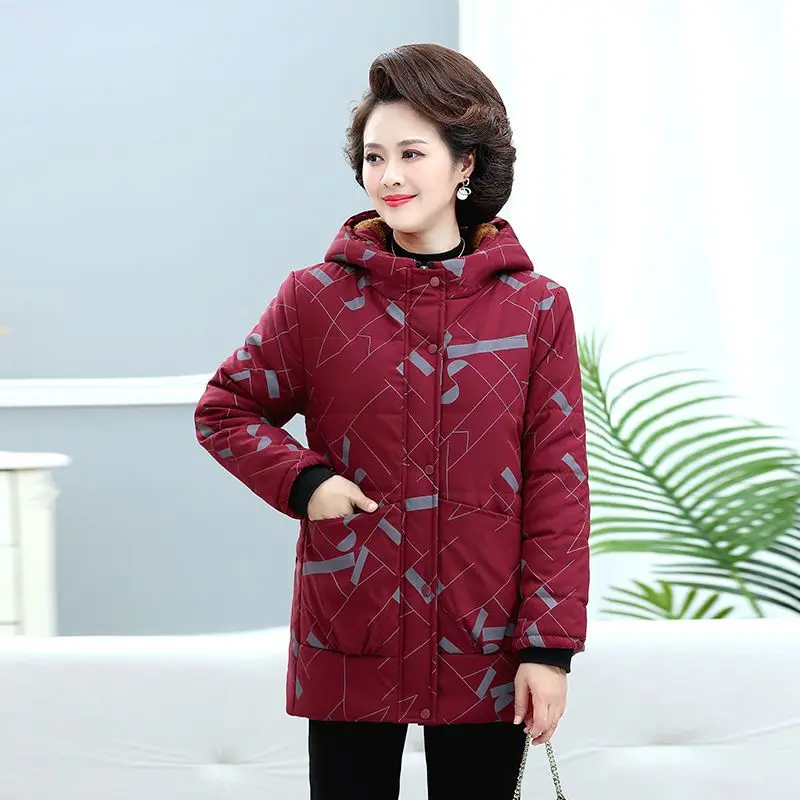 Рисунок 4 - Зимняя женская парка