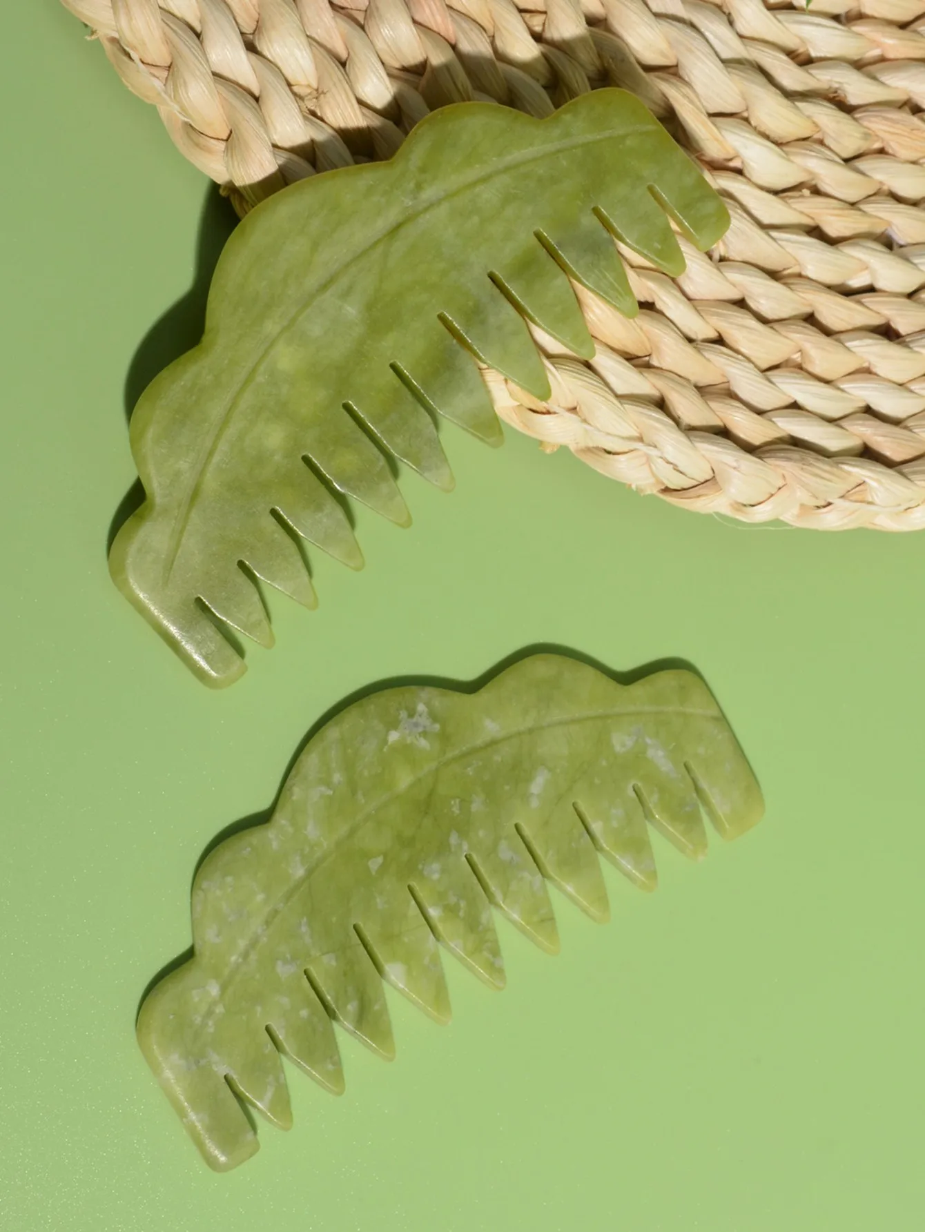 1 Pcs Jade Comb Women's Head Care Massage Smooth Green Phoenix Jade Massage Comb Jade Massage Comb Healthy Care Tools