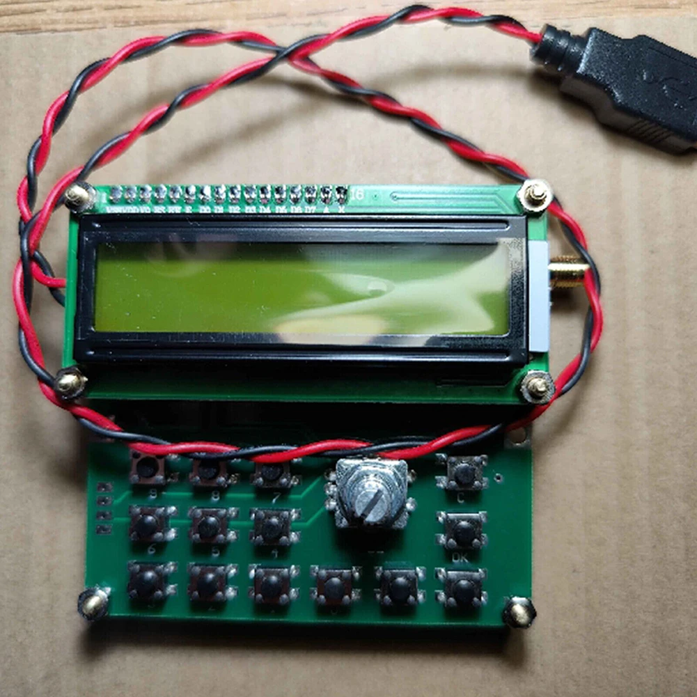 RF Signal Generator RF Frequency Generator Board LED Display 35-4000MHZ ADF4351 80*75*30mm Tool  Accessories 6