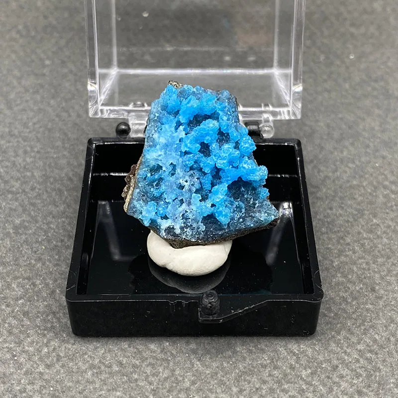 100%  Natural Allophane Mineral Specimens Stones and Crystals Healing Crystal   +Box size:35*35*35 mm