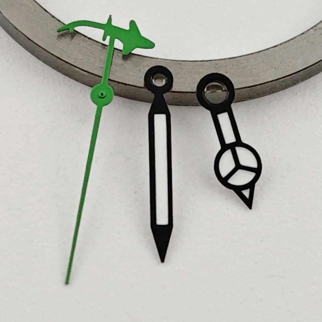 Green Luminous Shark Design Watch Hands with Second Hand Indicator