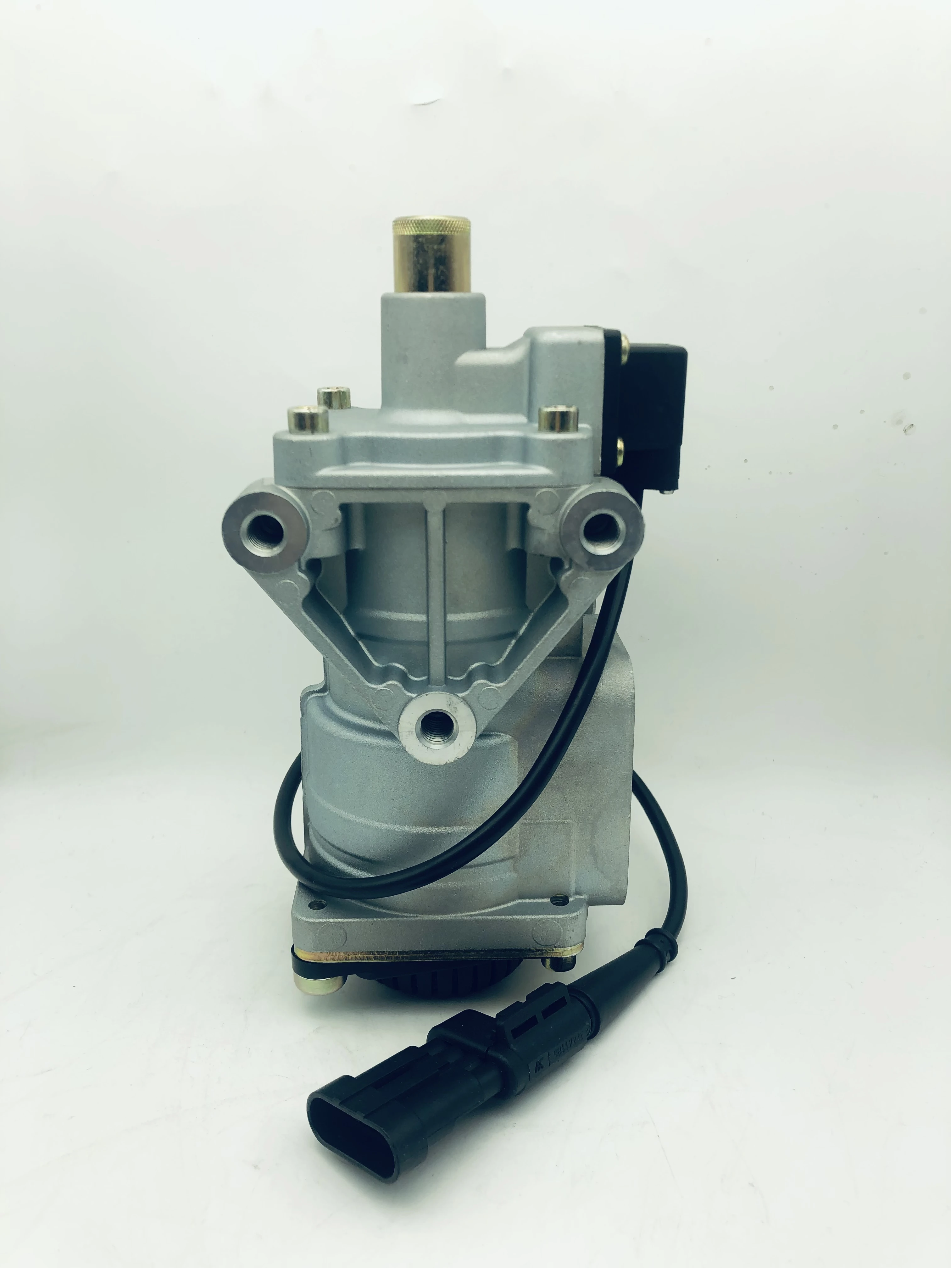 Foot Brake Valve DX65D K011892 IVECO 504156083 Used to EUROCARGO, TECTOR, STRALIS, EUROTRAKKER, S-WAY, X-WAY