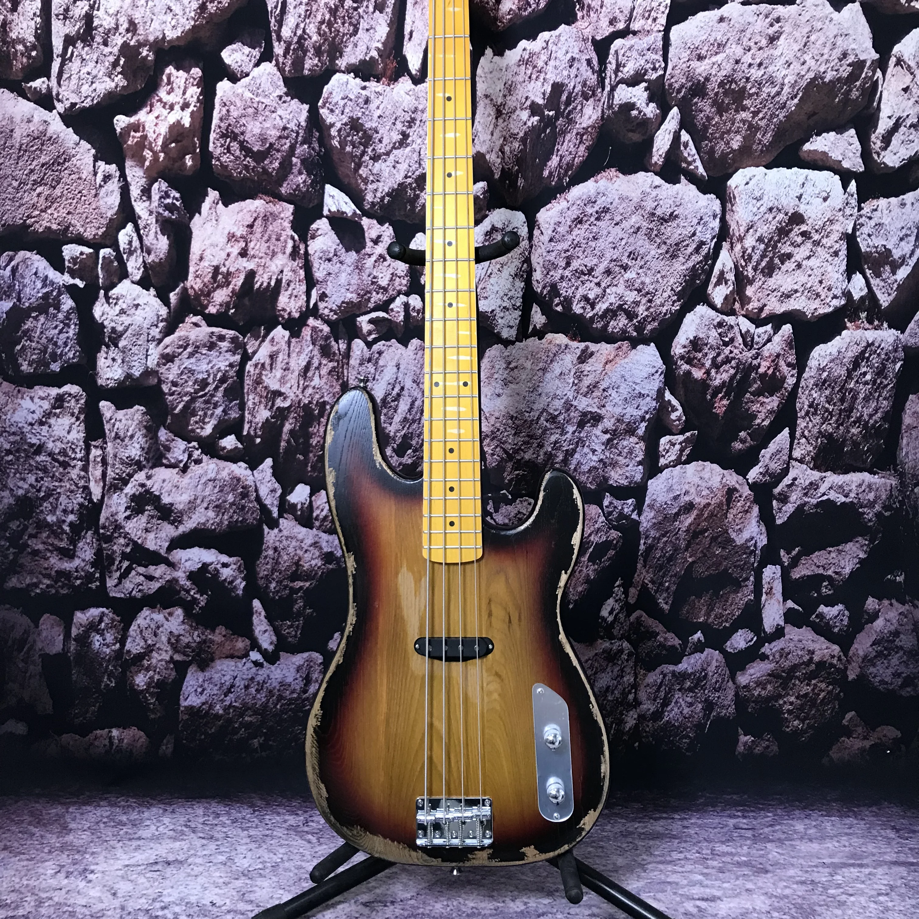 factory electric guitar bass 3TS color hand made heavy relic 4strings