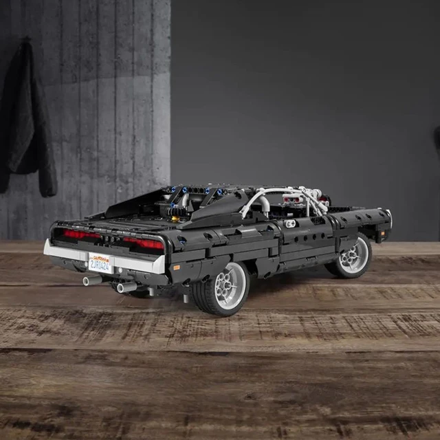 2024 New Technical Assemble Fast and Furious Dodge Building Blocks Charger Racing Car Model MOC Bricks Set Toys For Kids Gifts 4