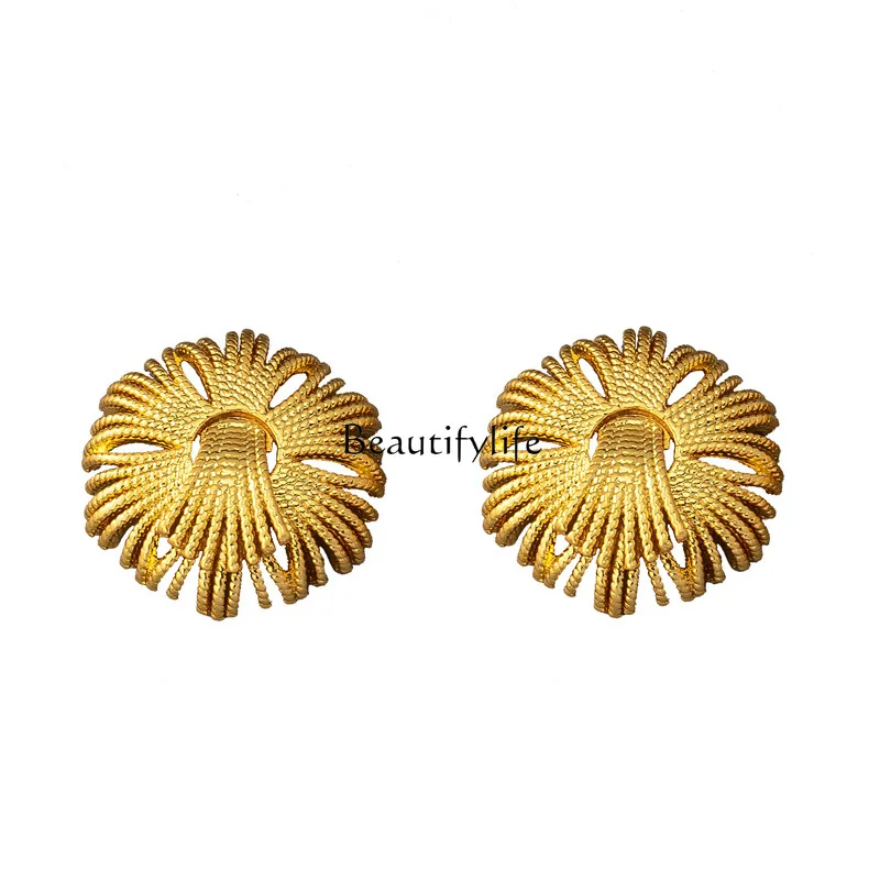 

Mid-Ancient Style Wave Curl Fashionable 925 Silver Ear Studs Earrings Women