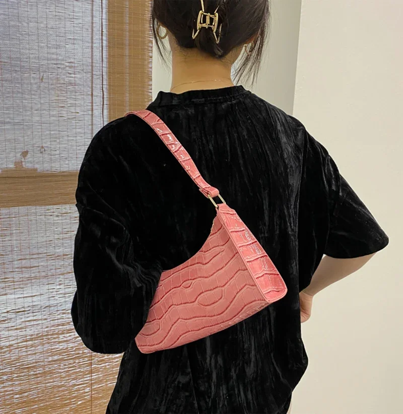 Alligator Pattern PU Leather Handbag - Womens Small Armpit Messenger Bag