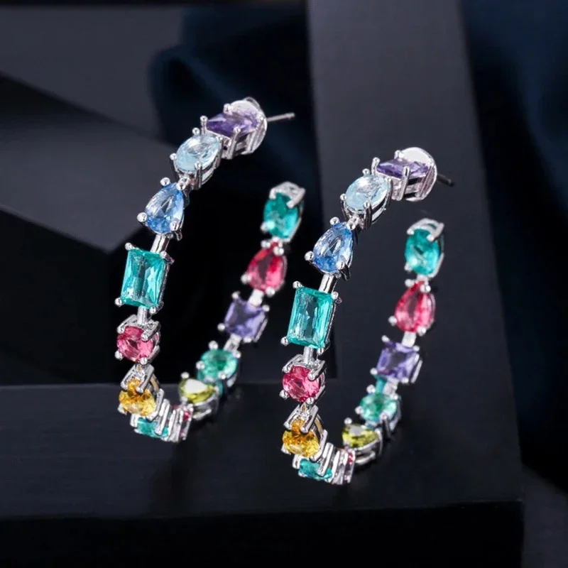 

Серьги-кольца Huitan большие радужные женские, геометрические украшения из фианита, роскошные свадебные аксессуары