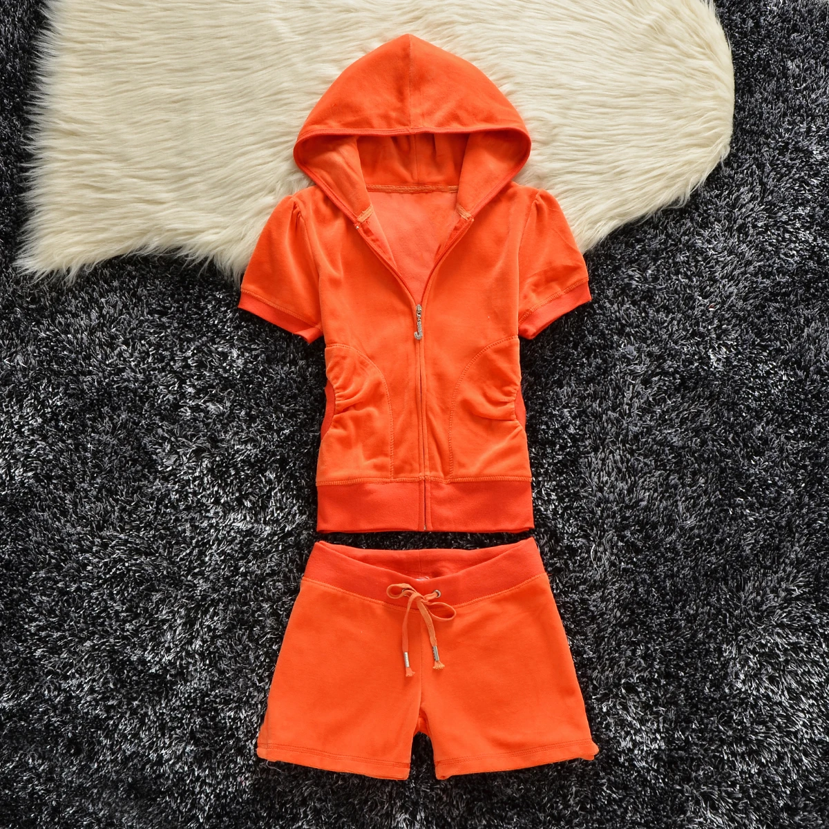 

Velour Tracksuit Women 2024 Summer Velvet Casual Outfit Set Zipper Sweater and Shorts Jogger Workout Clothing