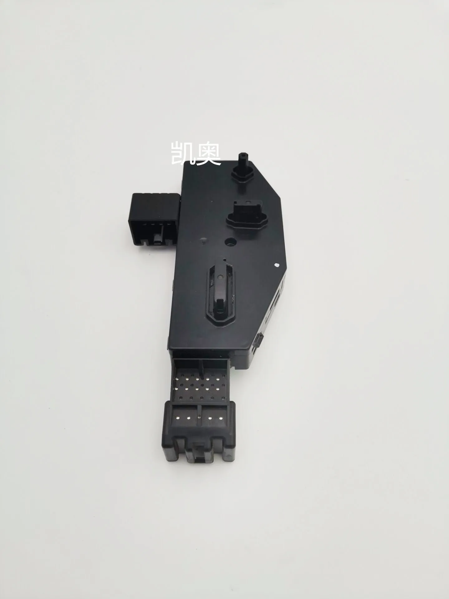 

1Pc for Cadillac ATSSS-LXTSSRX Seat adjustment switch motor control module front and rear backrest